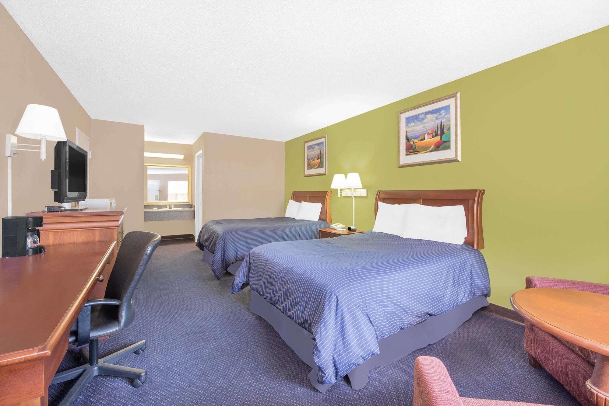 Hotel Express Anniston/Oxford Buitenkant foto